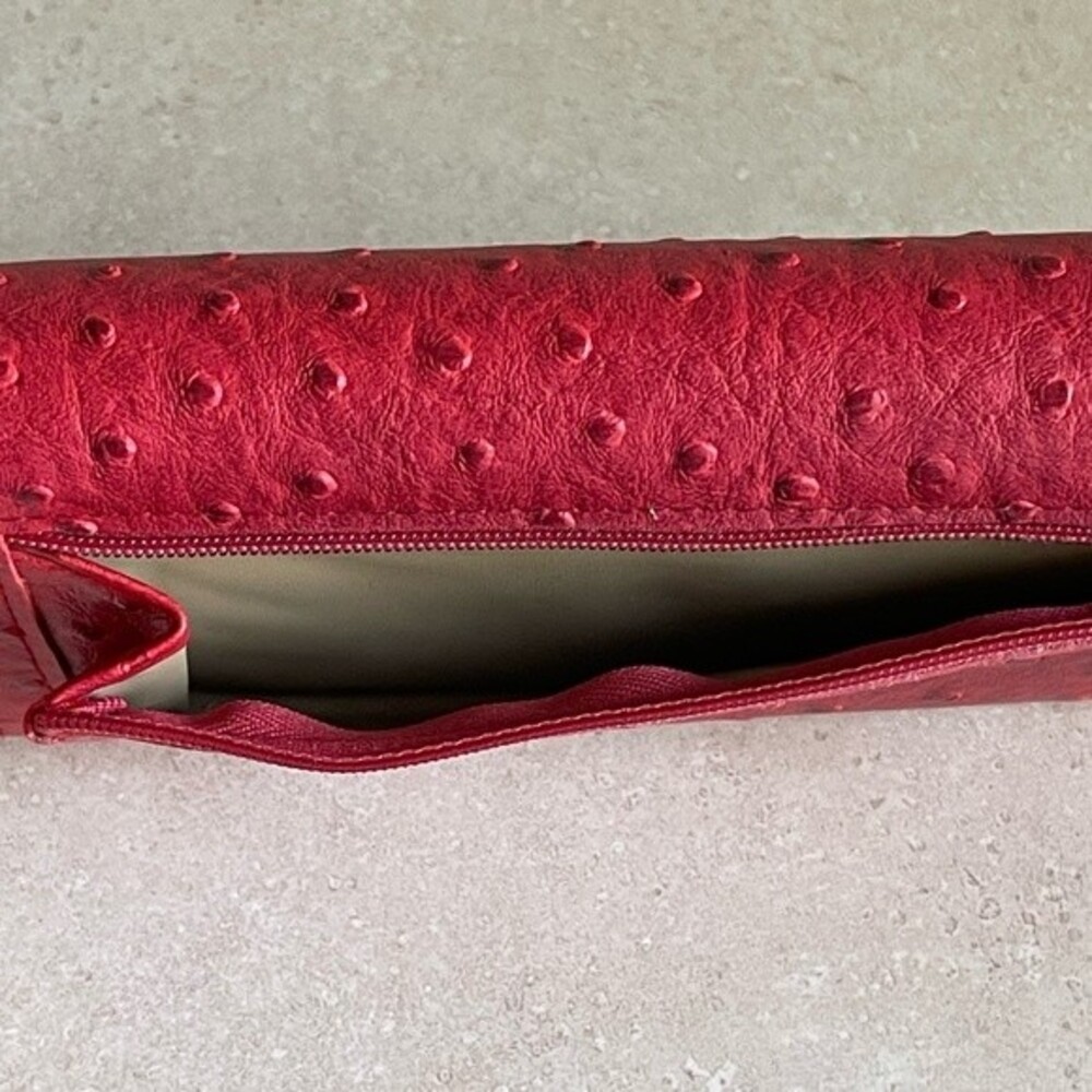 Buxton Red Ostrich Faux Leather Style Wallet - EUC - Picture 9 of 10